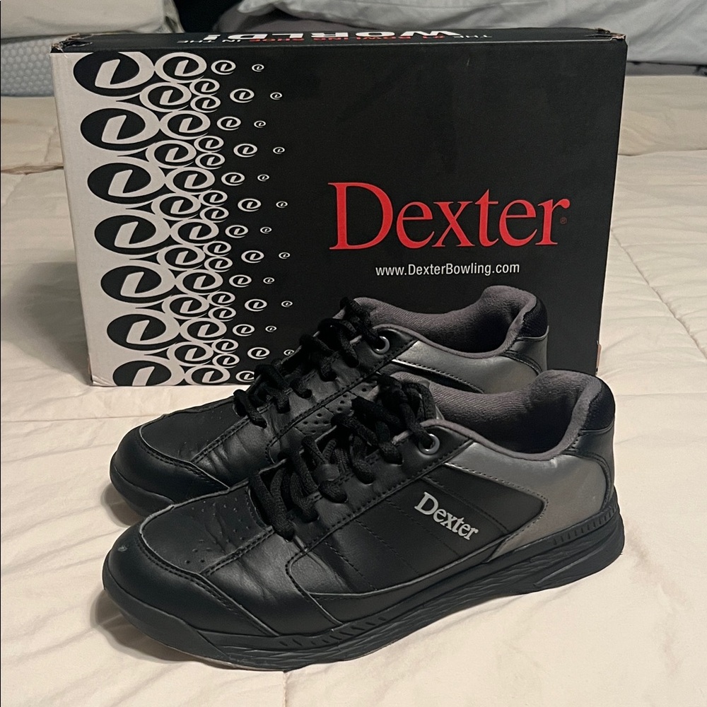 Dexter Men’s Black and Gray Athletic Bowling Shoes